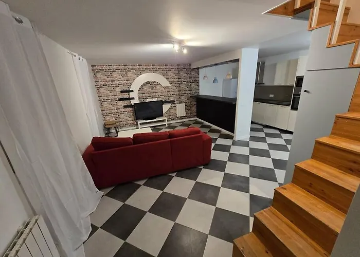 Maison De Proche Blaye Mazion